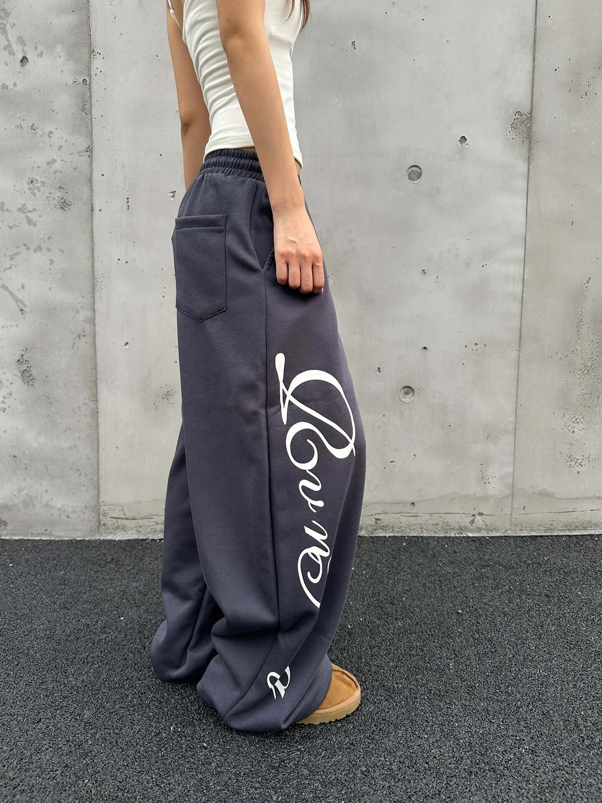 Letter Print Rivet Wide-Leg Drawstring Sweatpants — image 2