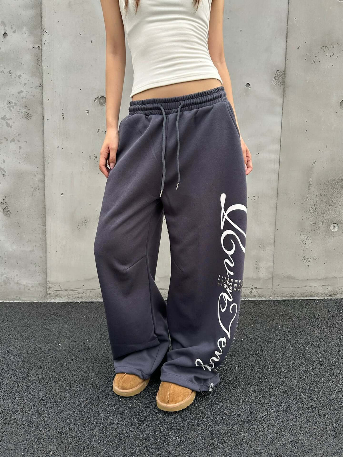 Letter Print Rivet Wide-Leg Drawstring Sweatpants — image 3