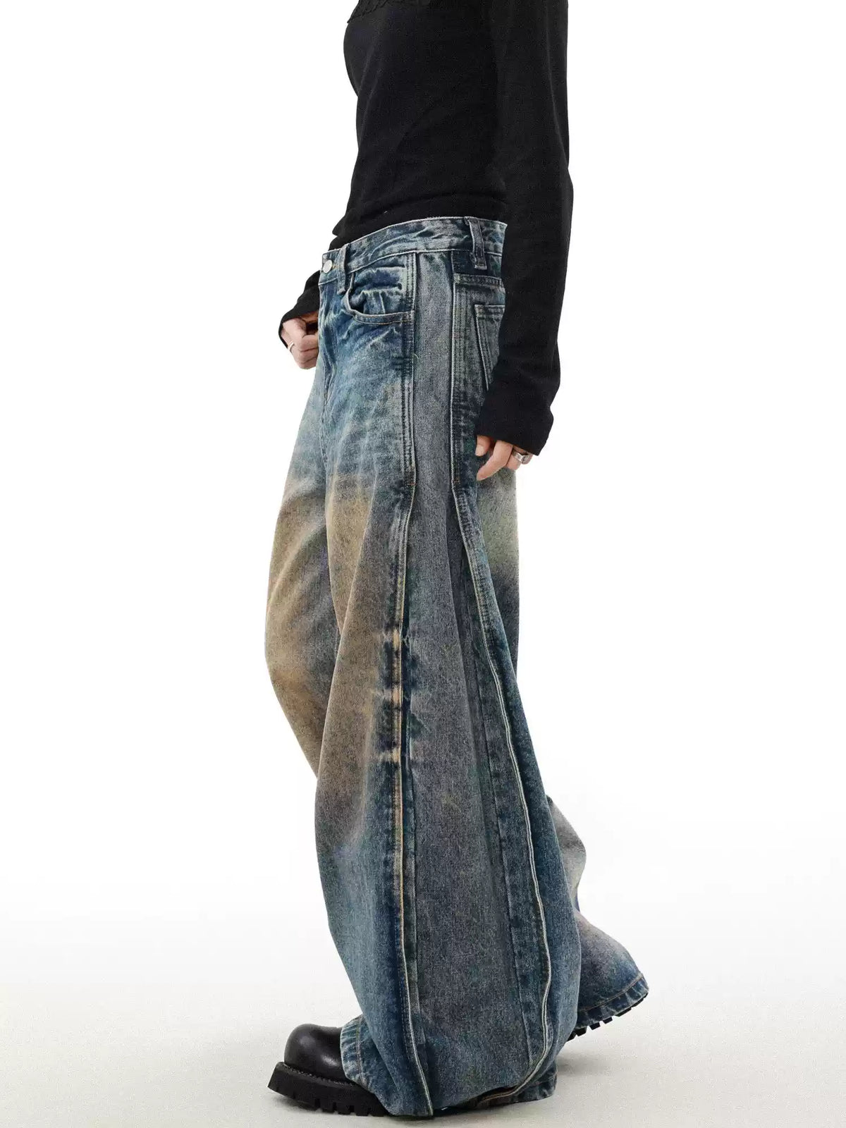 Old Mud-Dyed Jeans — image 3