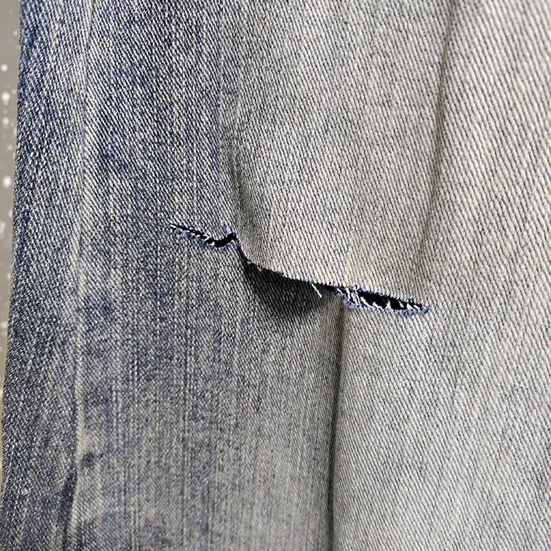 IEFB Distressed Curved Knife Jeans product detail