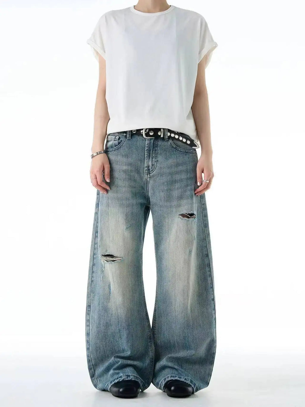 IEFB Distressed Curved Knife Jeans product detail