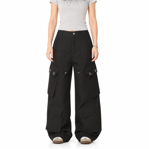 'Insect Bites' Textured Cannonball Pleated Pocket Wide-leg — white studio catalog image